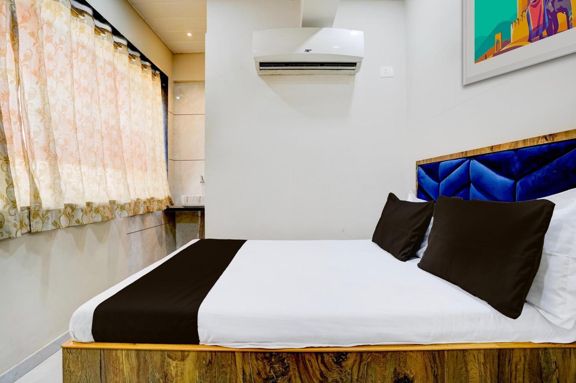 Super Hotel O Divine Fine Dine Lodging And Boarding Kalyān 외부 사진