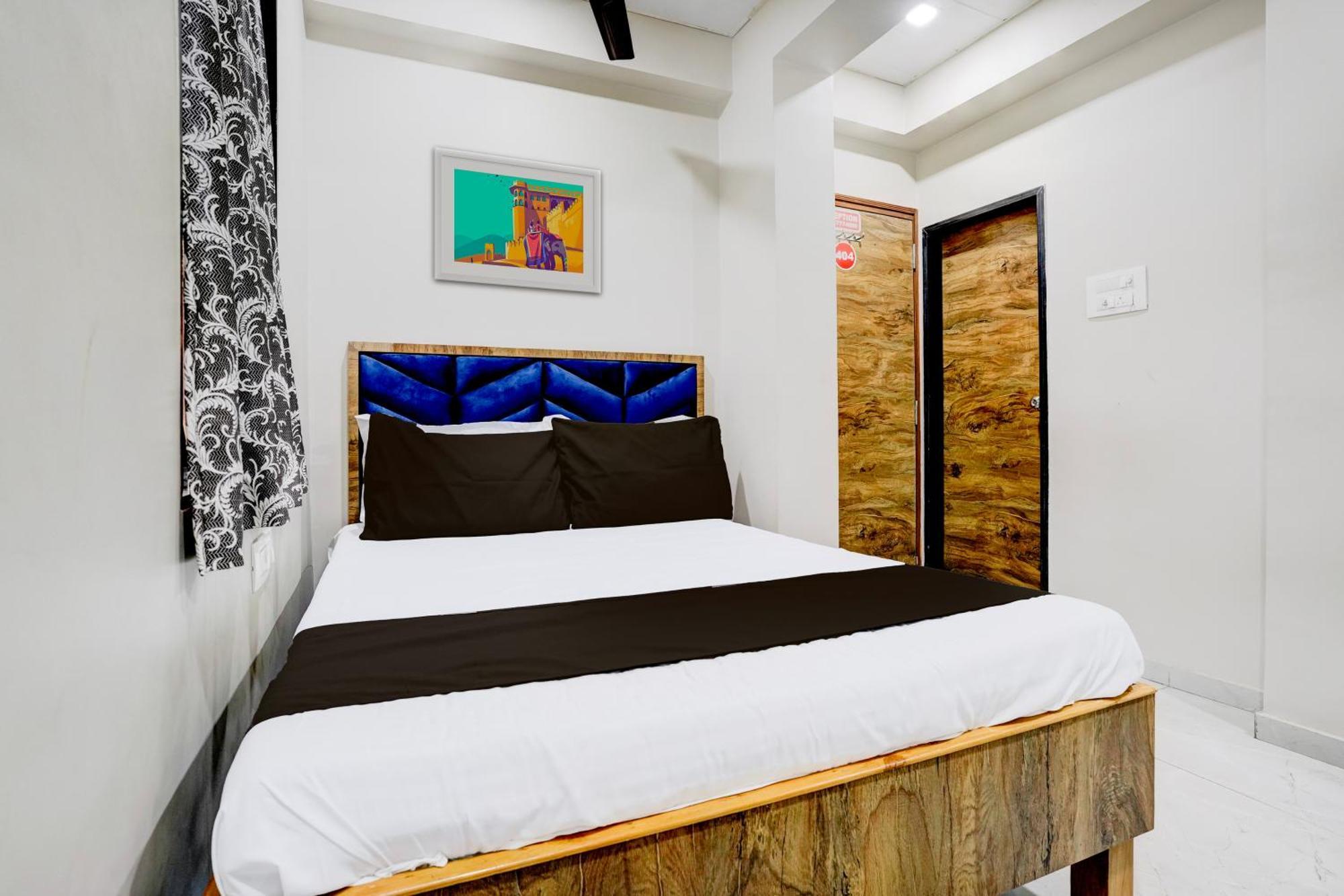 Super Hotel O Divine Fine Dine Lodging And Boarding Kalyān 외부 사진