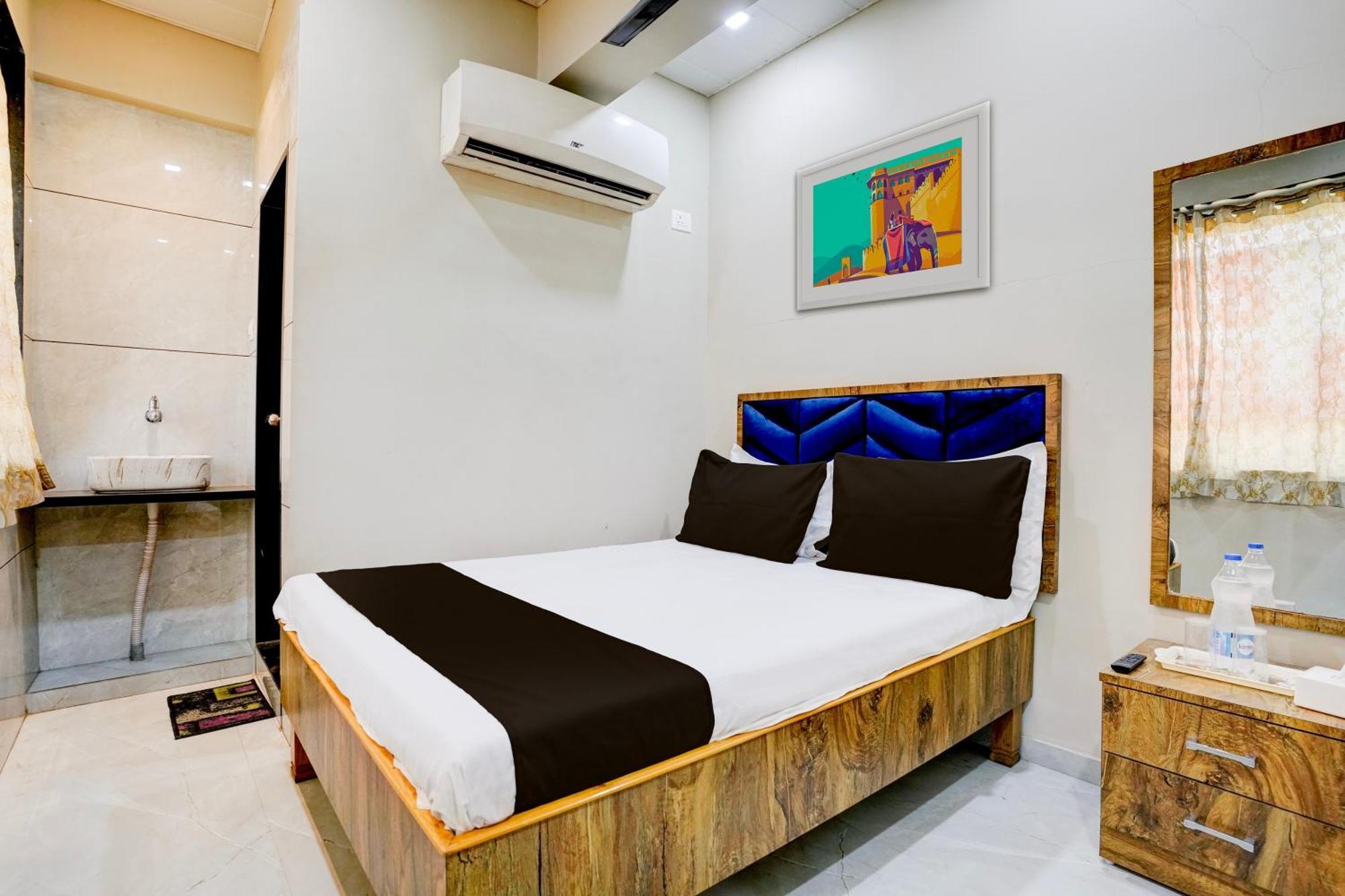 Super Hotel O Divine Fine Dine Lodging And Boarding Kalyān 외부 사진