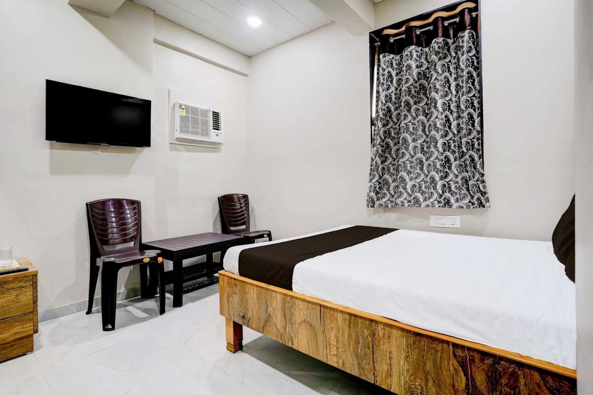 Super Hotel O Divine Fine Dine Lodging And Boarding Kalyān 외부 사진