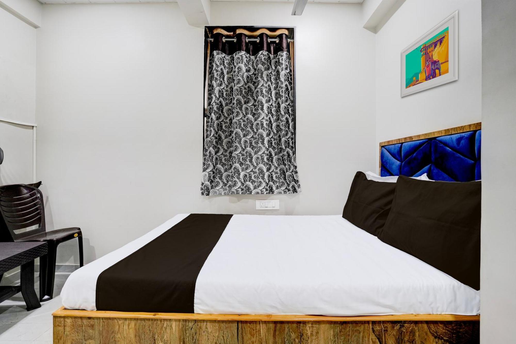 Super Hotel O Divine Fine Dine Lodging And Boarding Kalyān 외부 사진
